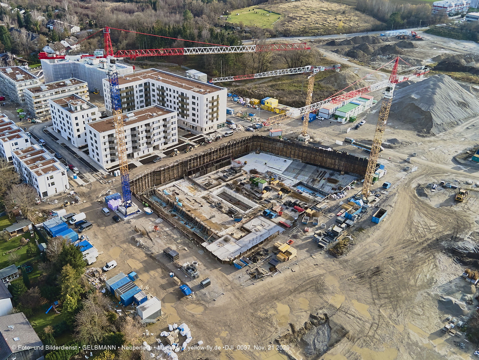 21.11.2020 - Piederstrorfer Gelände und Alexisquartier in Neuperlach in München 21.11.2020 - Piederstrorfer Gelände und Alexisquartier in Neuperlach in München